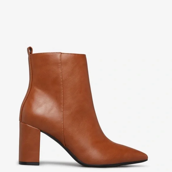 EUC Faux-suede pointed-toe heeled booties - Picture 3 of 6